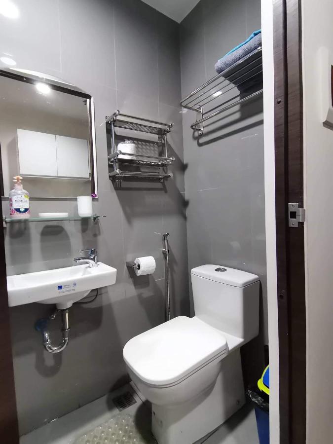 Fully Furnished Studio With Balcony In Air Residences Makati Philippines Manila Exterior foto