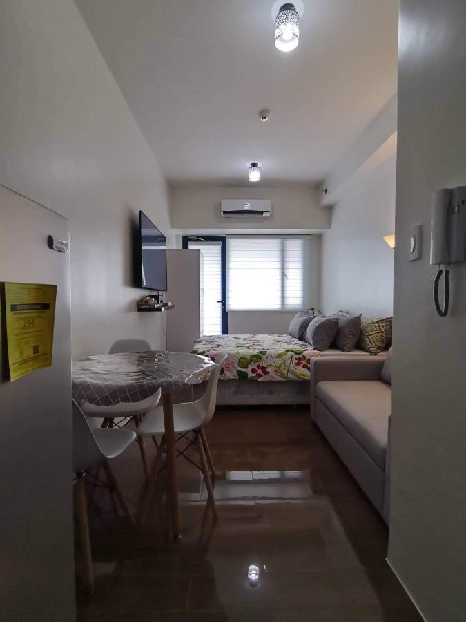 Fully Furnished Studio With Balcony In Air Residences Makati Philippines Manila Exterior foto